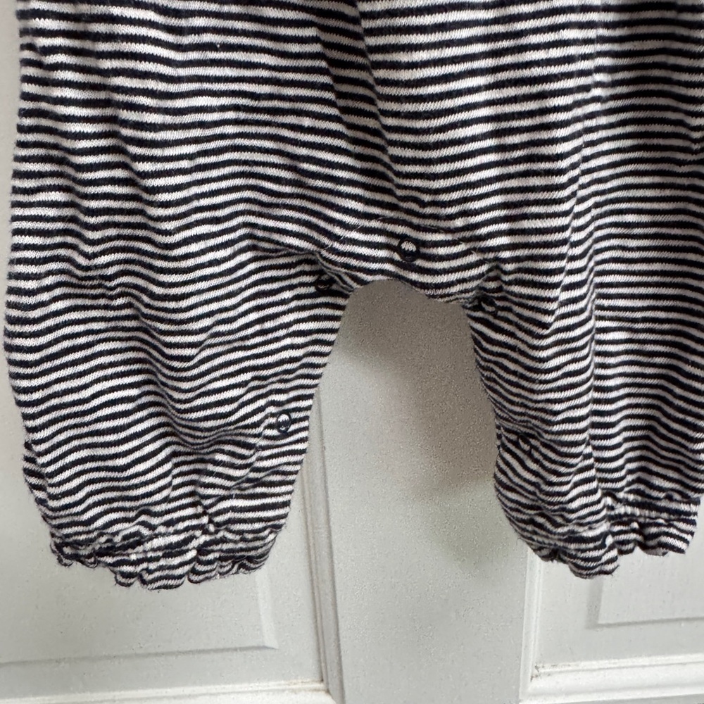Baby GAP 0-3M Girls Black and White Stripe Camisole Sleeveless Jumpsuit - Picture 3 of 5